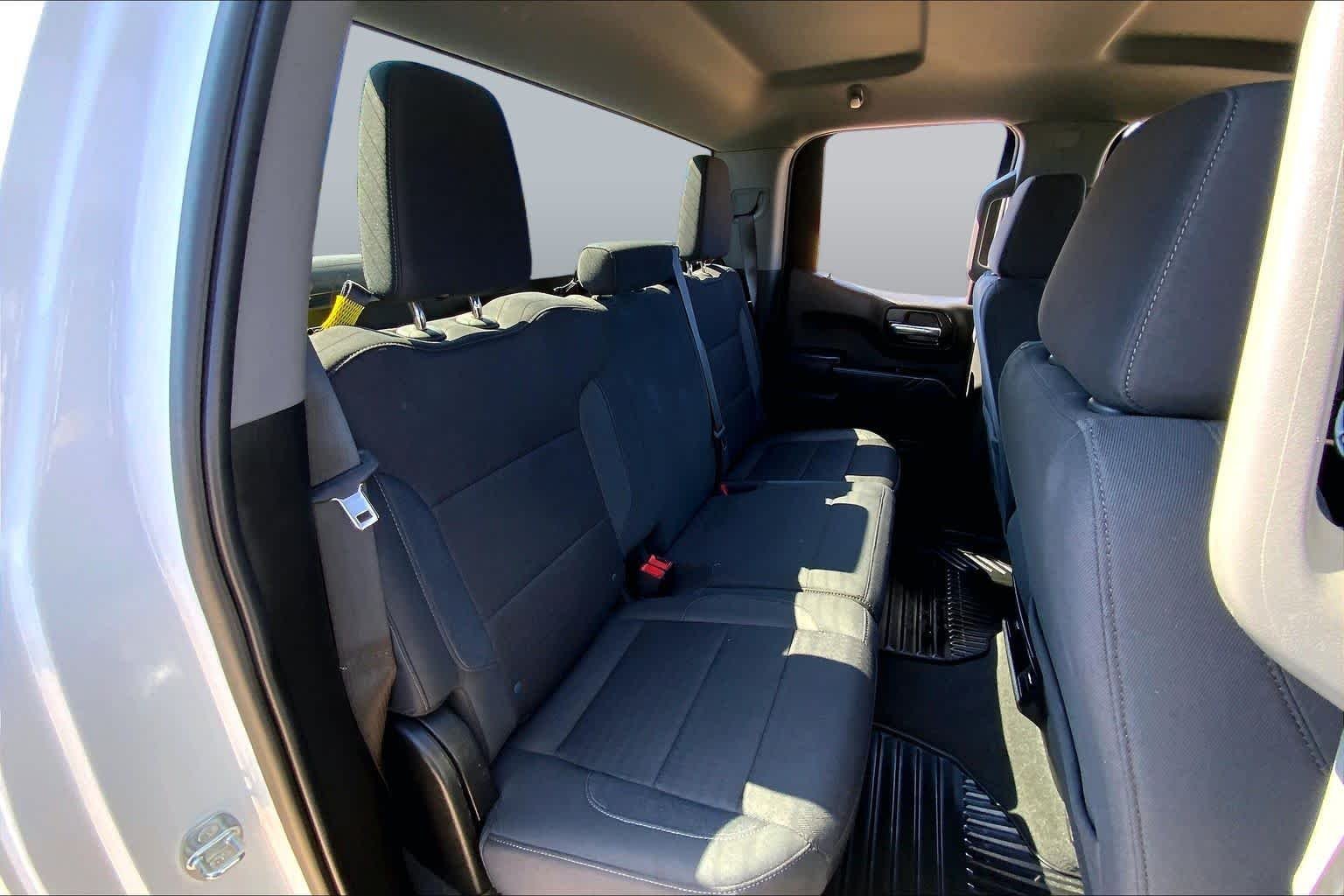 Used 2022 Summit White Chevrolet Custom image 20