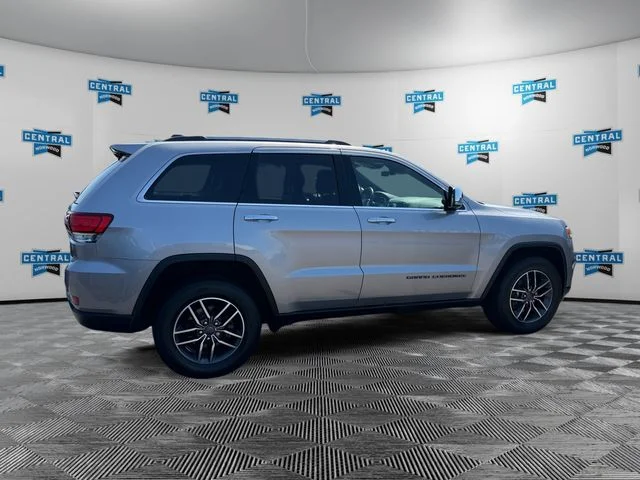 Used 2020 Silver Jeep Limited image 5