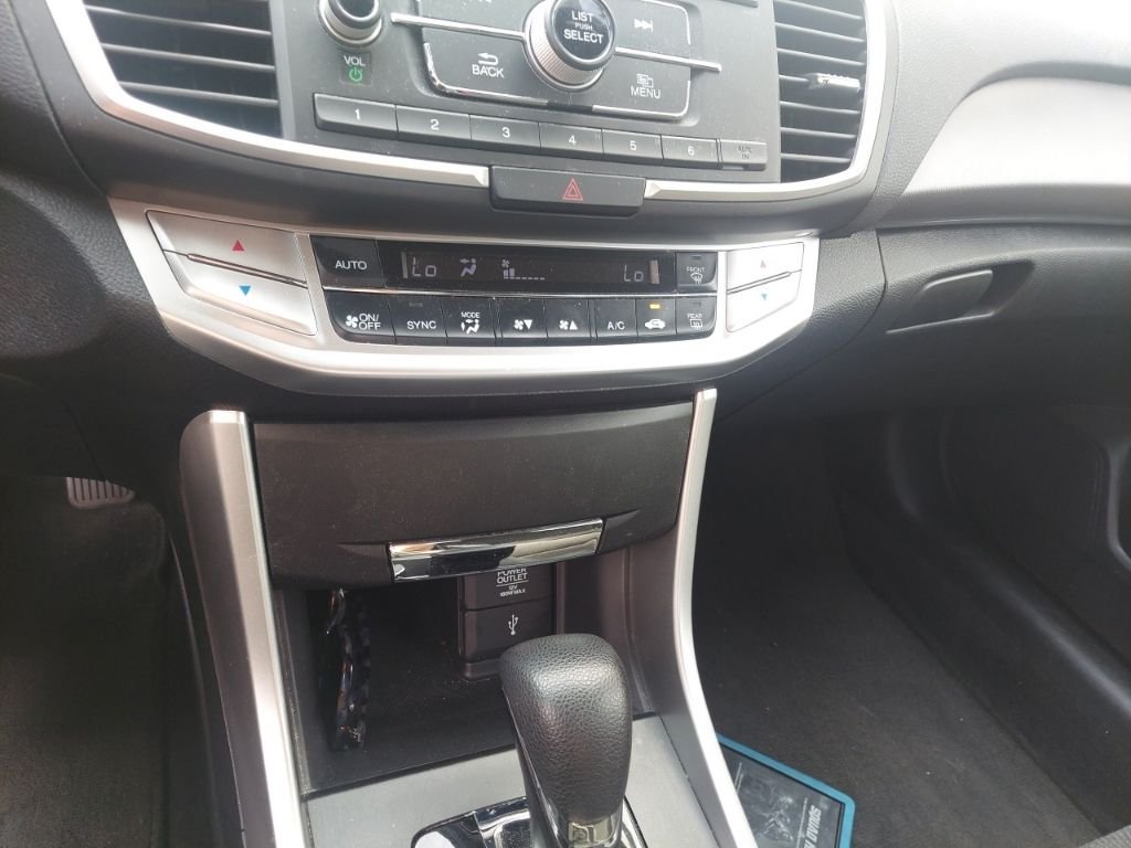 Used 2013 Crystal Black Pearl Honda LX image 14