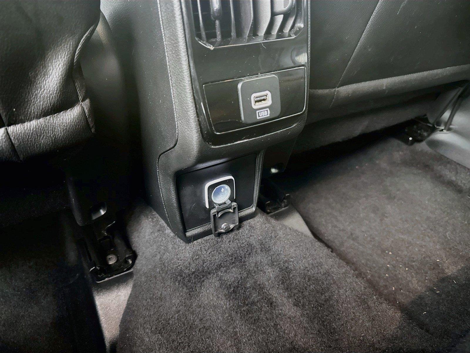 Used 2024 Black Clearcoat Jeep Limited image 31