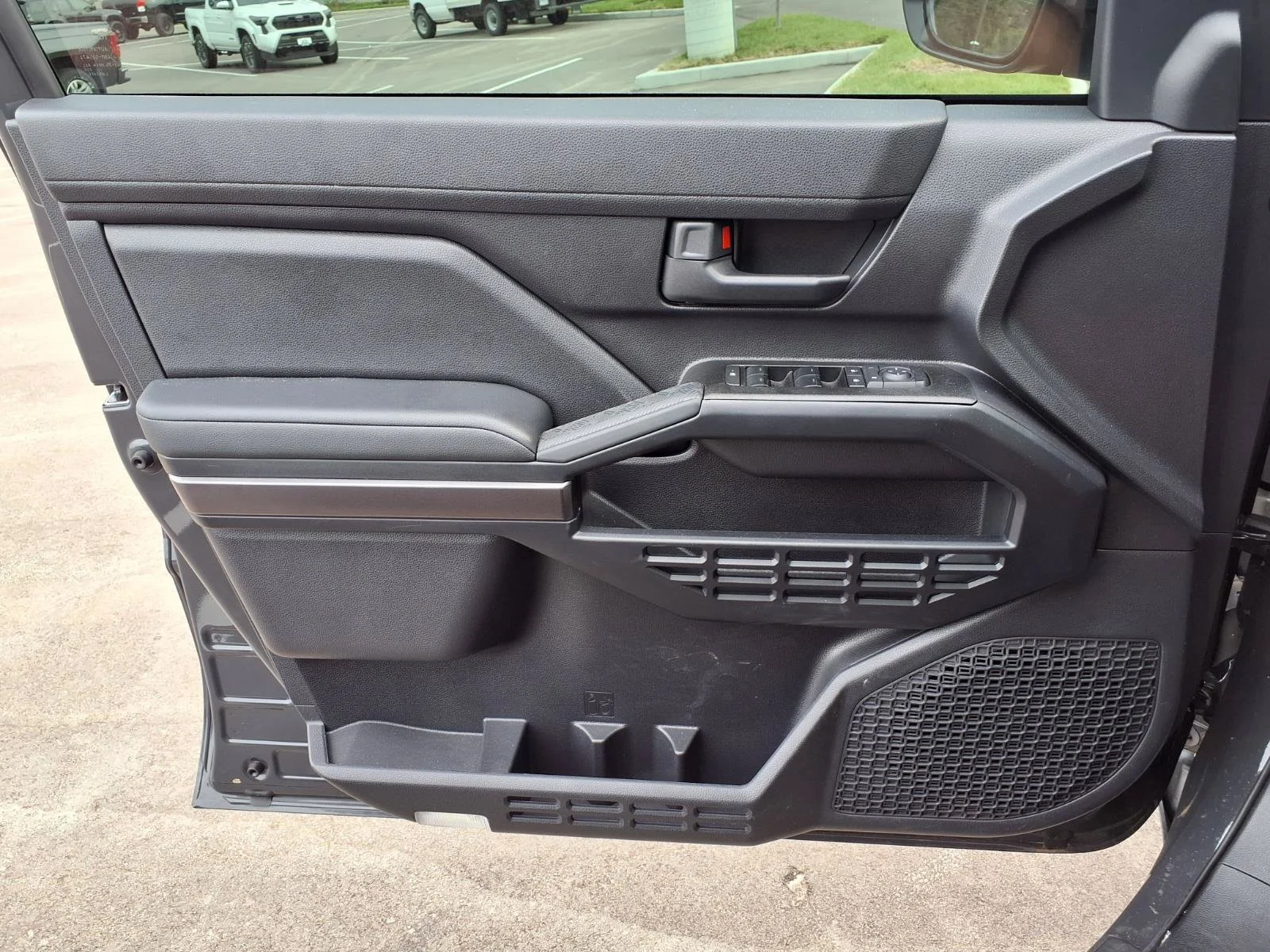 Certified Used 2025 Underground Toyota SR5 image 18
