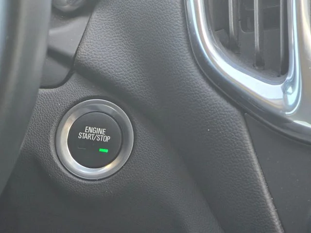 Used 2024 White Chevrolet LT image 27