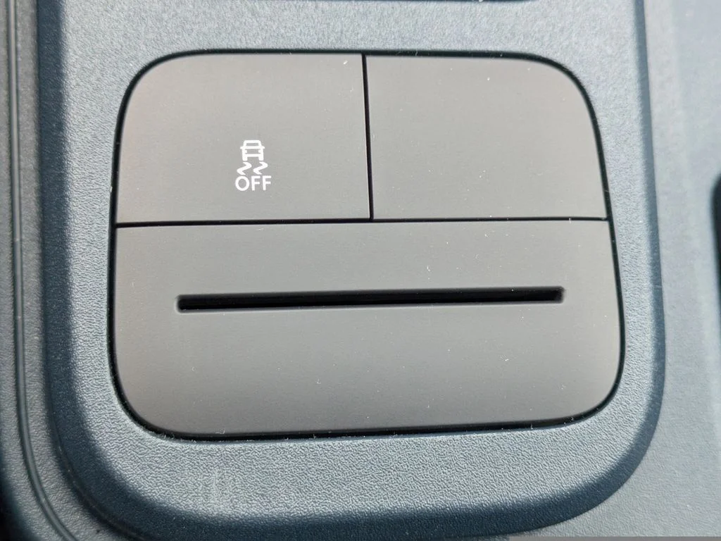 New 2026 Carbonized Gray Metallic Ford Lariat image 27