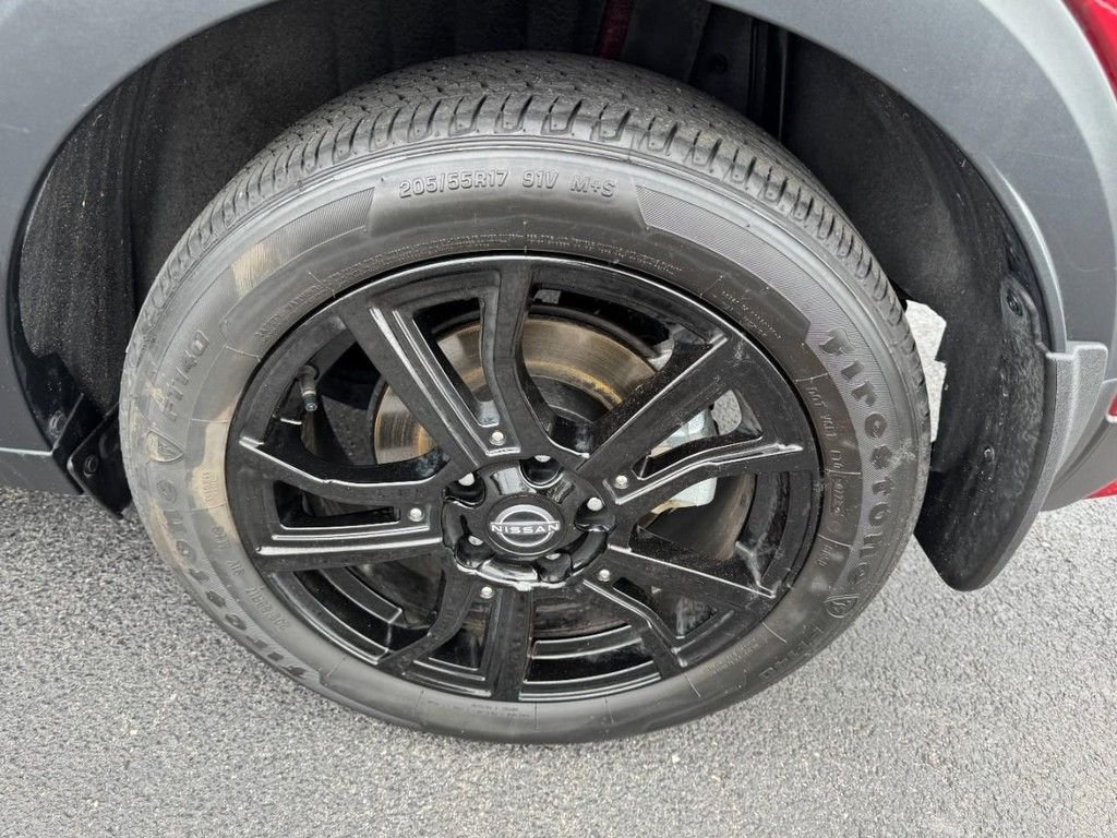 Used 2023 Red Nissan SR image 7