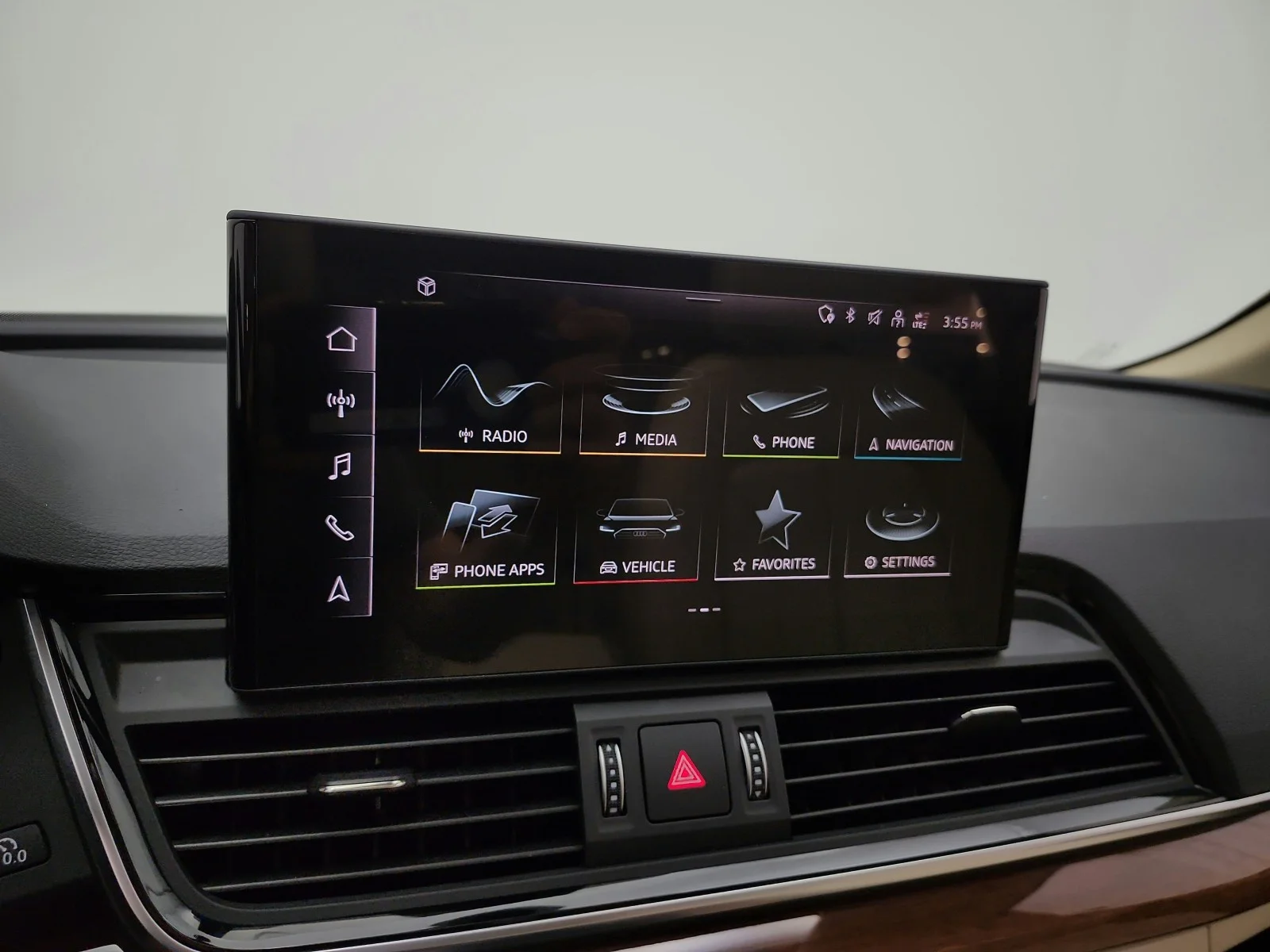 Used 2023 Manhattan Gray Metallic Audi Premium image 9