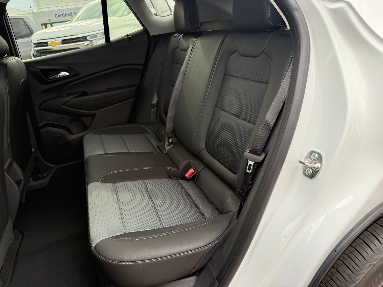 New 2026 Summit White Chevrolet LT image 32