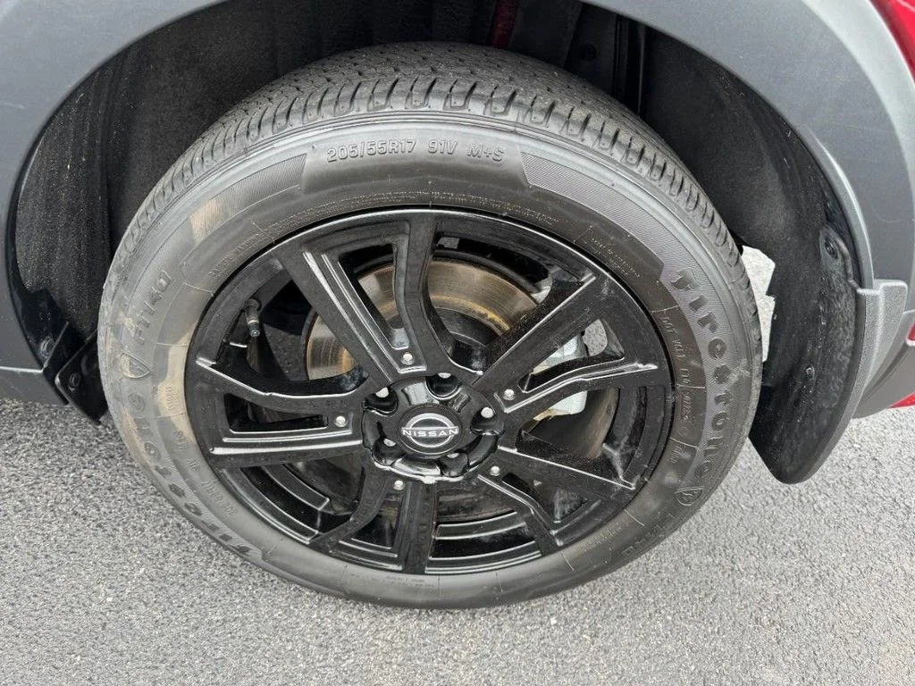 Certified Used 2023 Red Nissan SR image 7