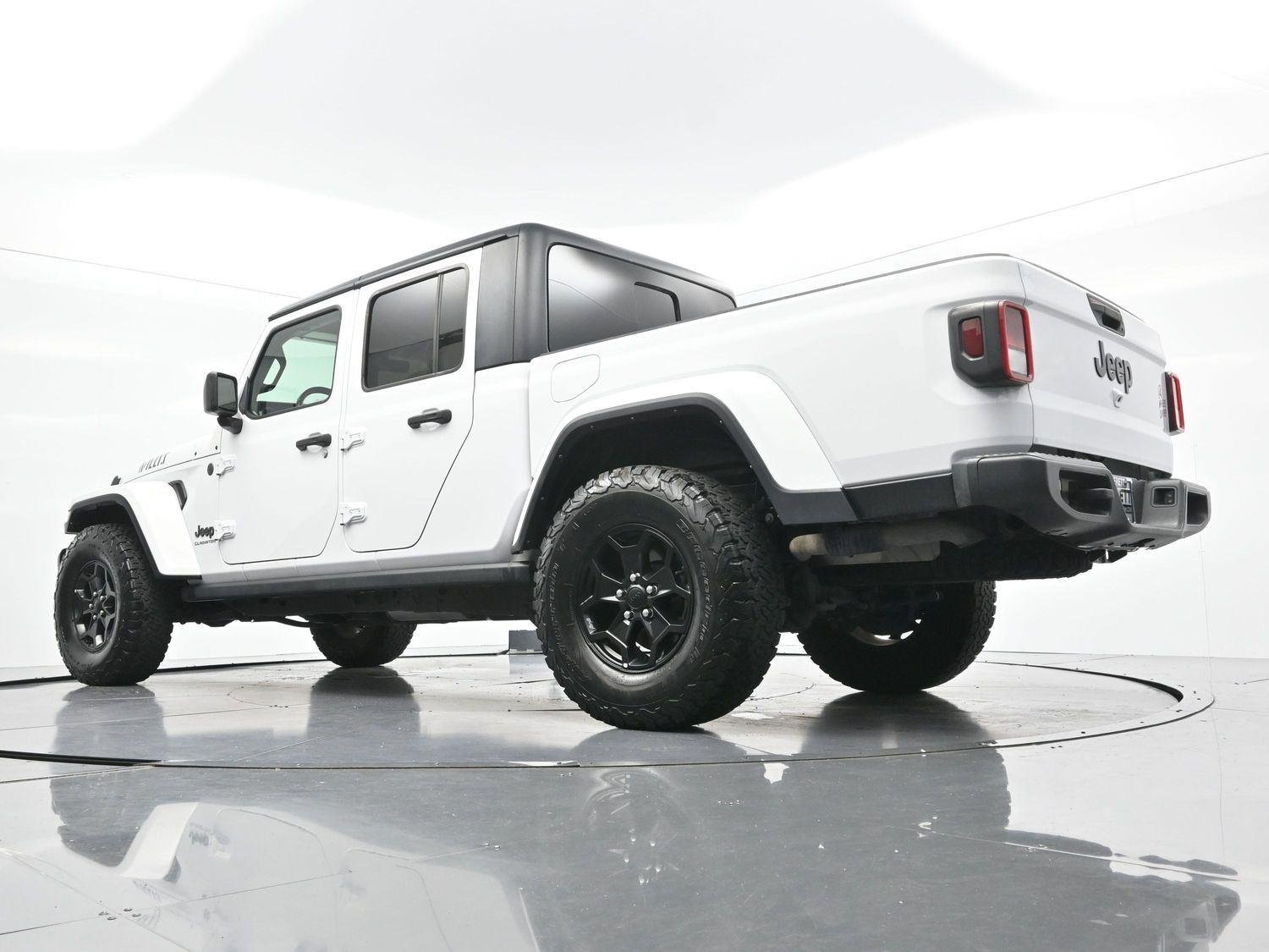 Used 2022 White Jeep Willys image 43