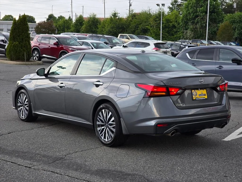 Used 2024 Gray Nissan 2.5 SV image 24
