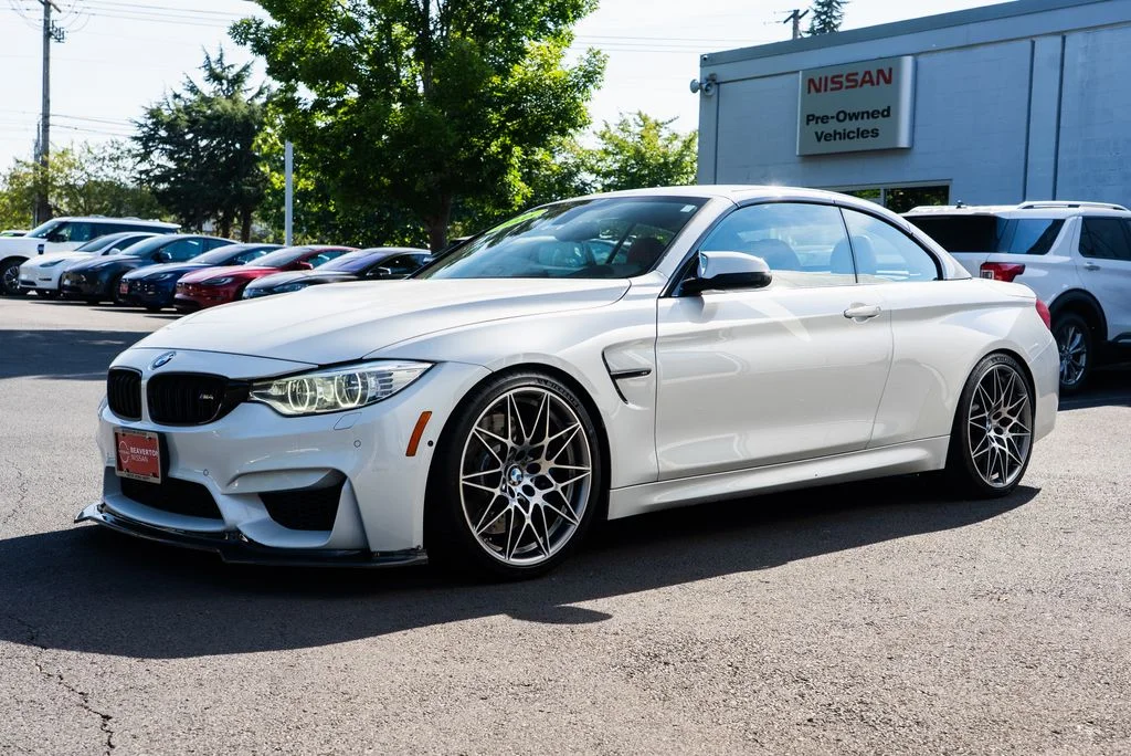 Used 2016 White BMW Competition image 3