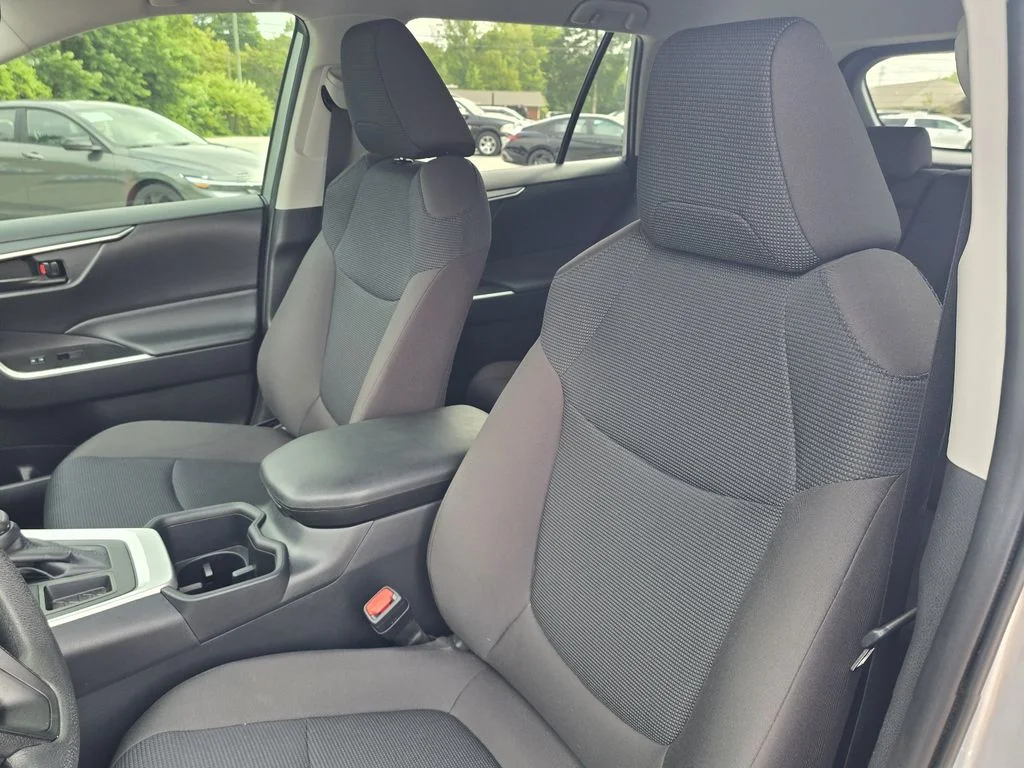Used 2025 Silver Sky Metallic Toyota LE image 13