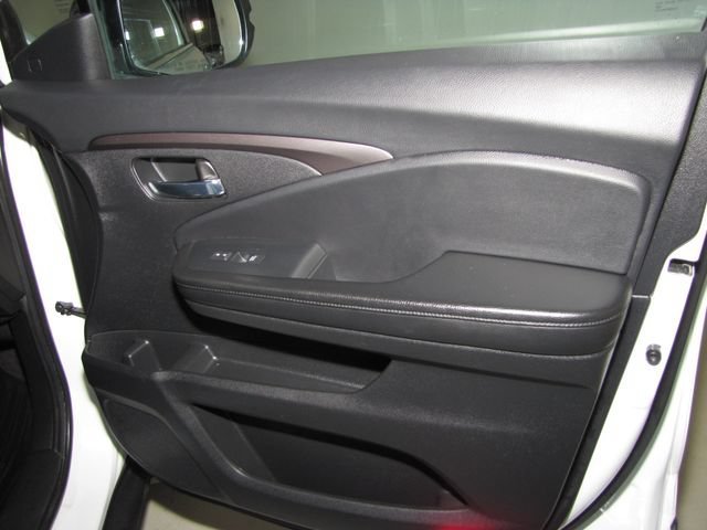 Certified Used 2021 Platinum White Pearl Honda EX image 52