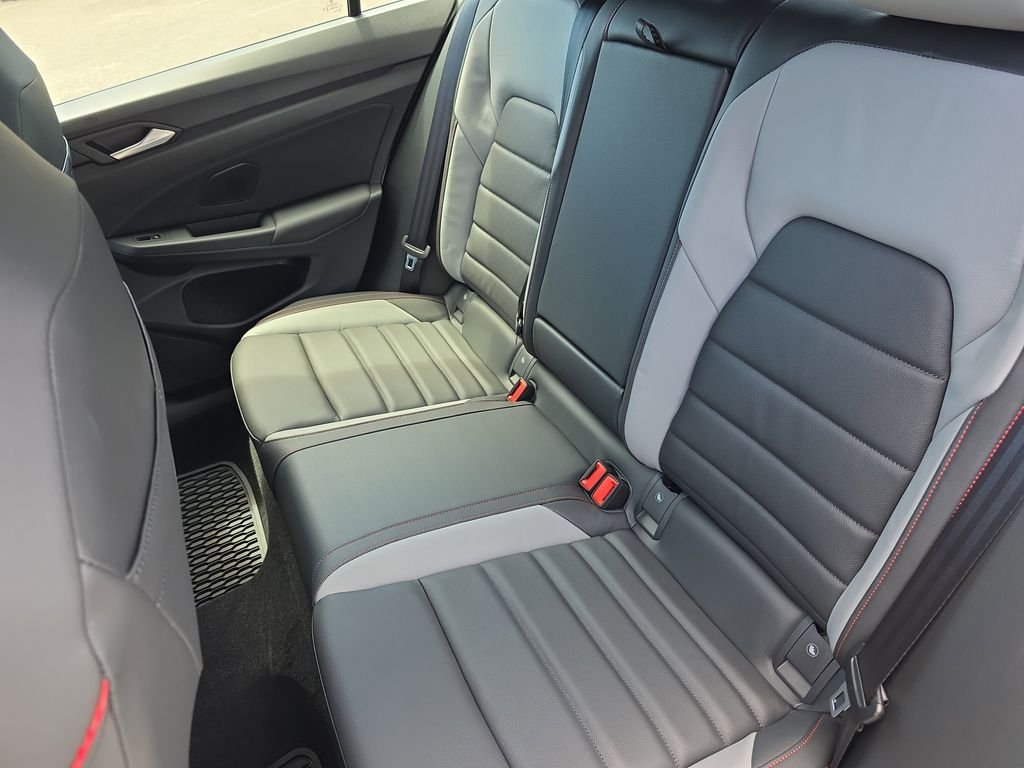 2026 Volkswagen Golf GTI SE - Photo 30