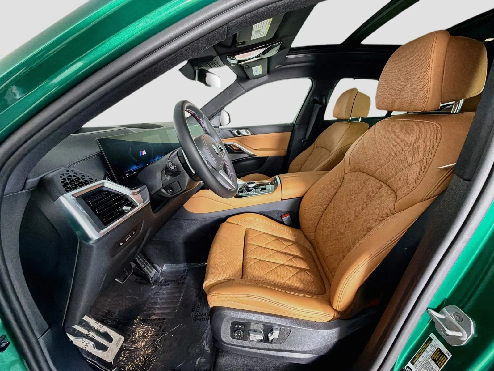 Used 2027 Isle of Man Green Metallic BMW M60i image 22