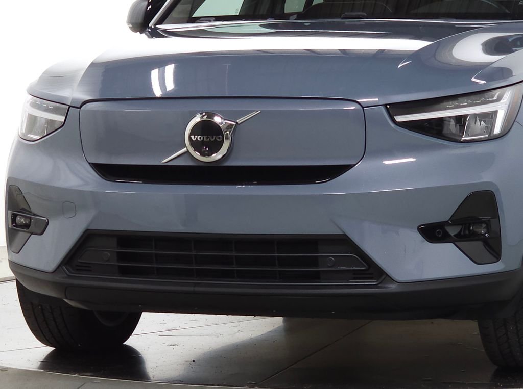 Used 2023 Gray Volvo Twin Plus image 3