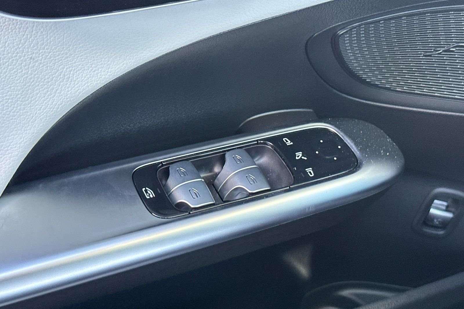 2026 Mercedes-Benz C-Class Sedan C 300 - Photo 23