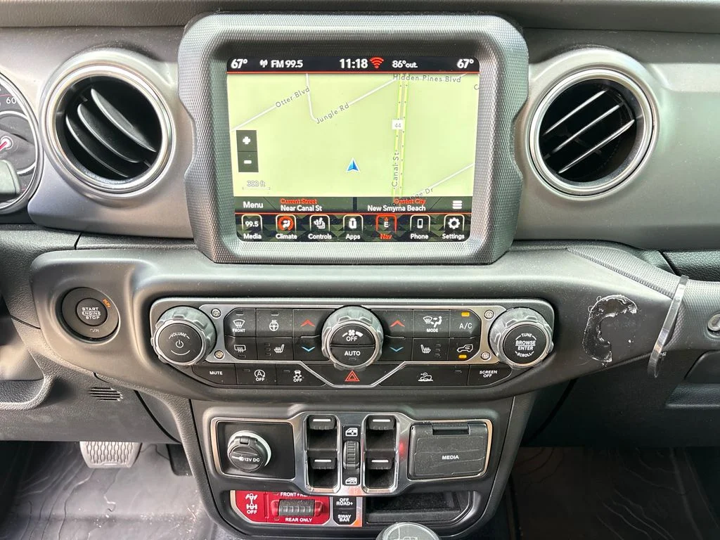 Used 2022 Beige Jeep Rubicon image 24