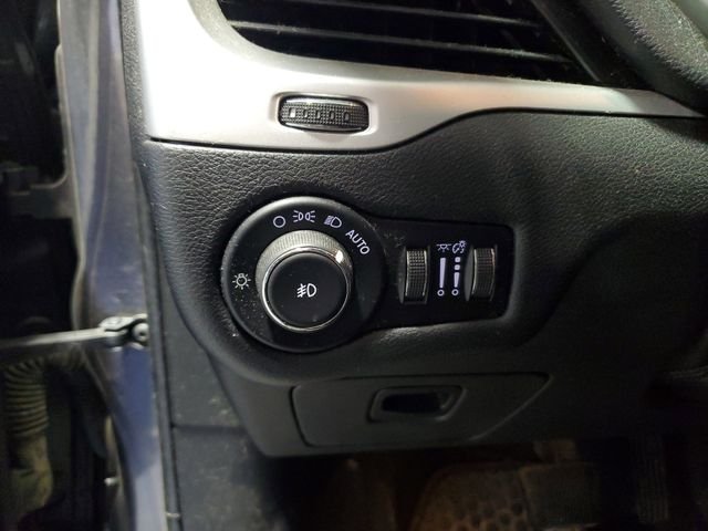 Used 2017 Gray Jeep Trailhawk image 15