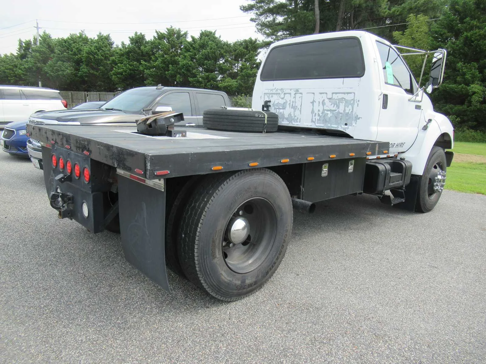 Used 2003 Oxford White Ford XL image 5