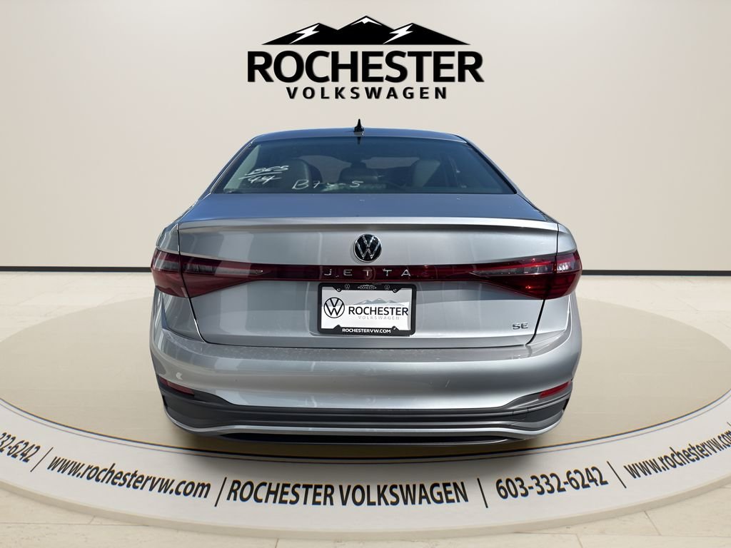 2025 Volkswagen Jetta SE - Photo 8