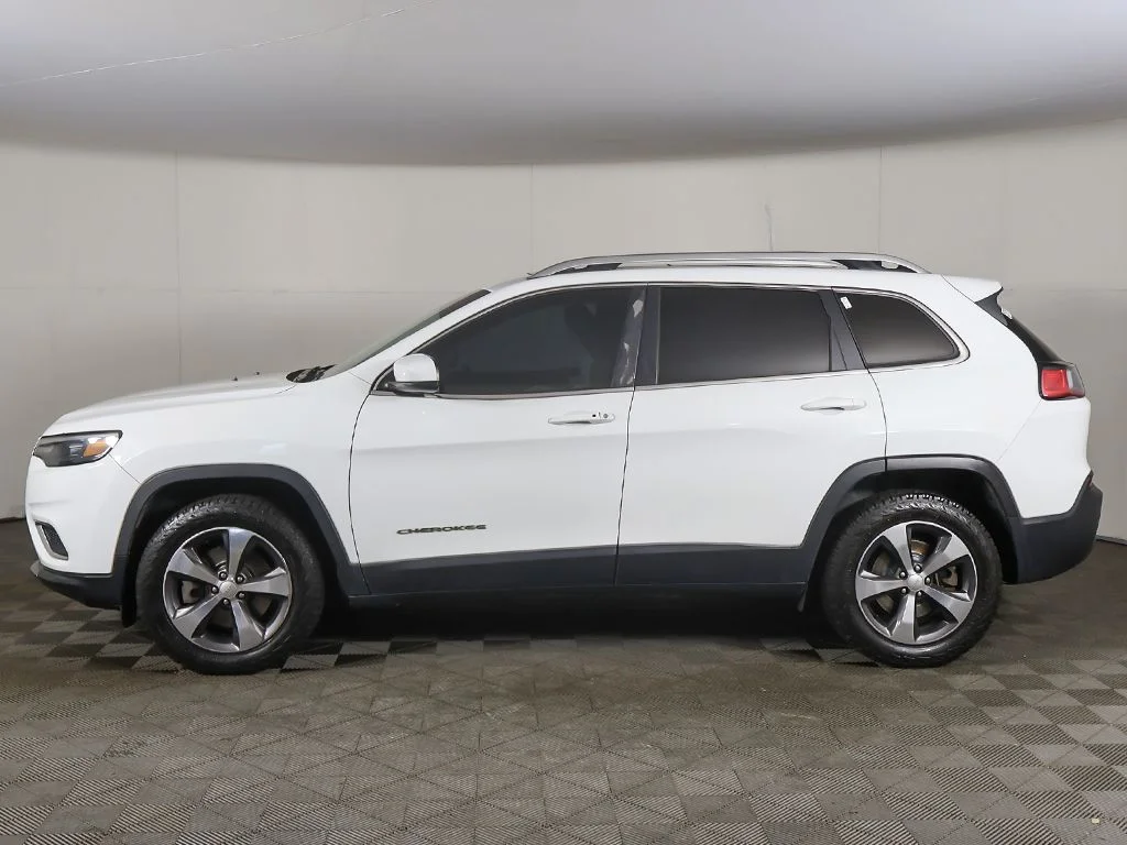 Used 2020 White Jeep Limited image 17