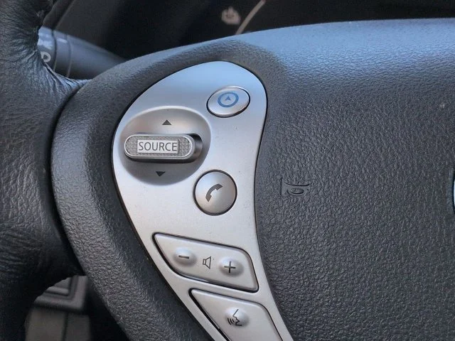 Used 2015 Glacier White Nissan SV image 23