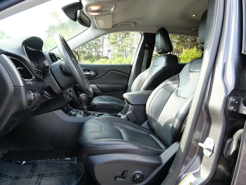 Certified Used 2020 Gray Jeep Limited image 21