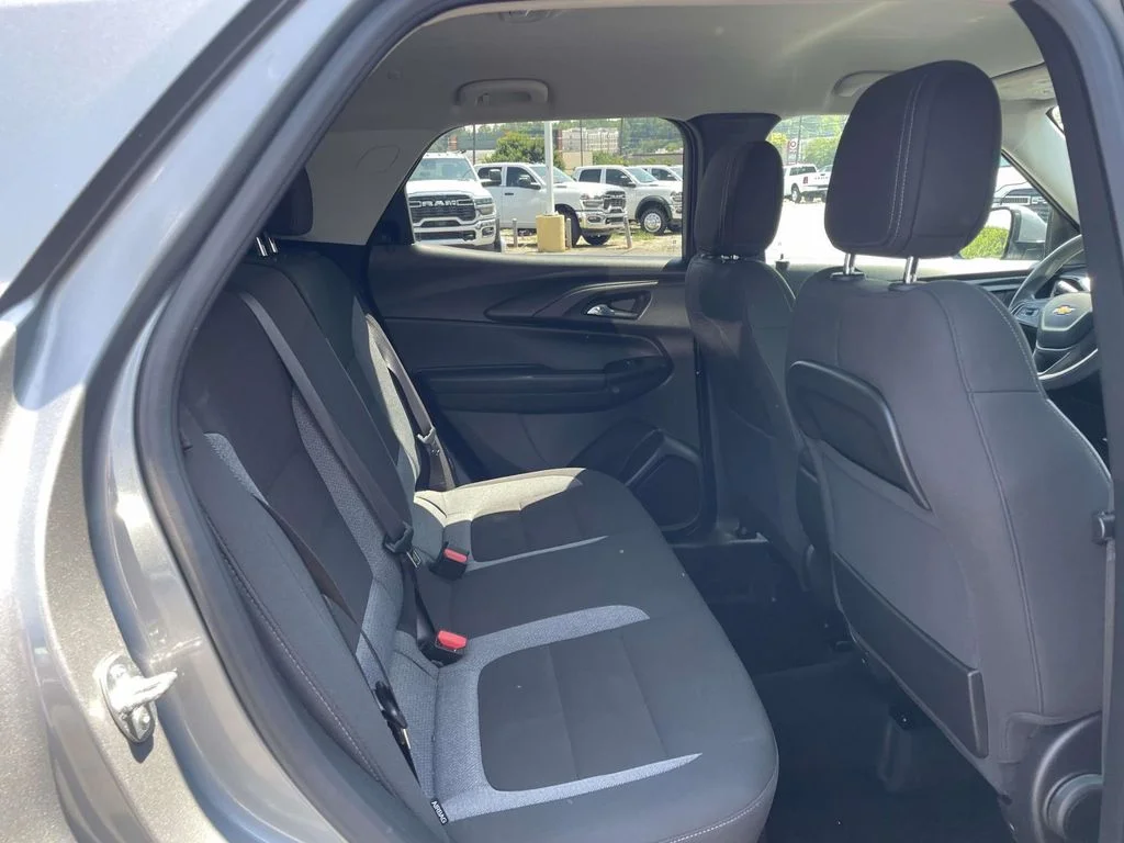 Used 2025 Gray Chevrolet LT image 17