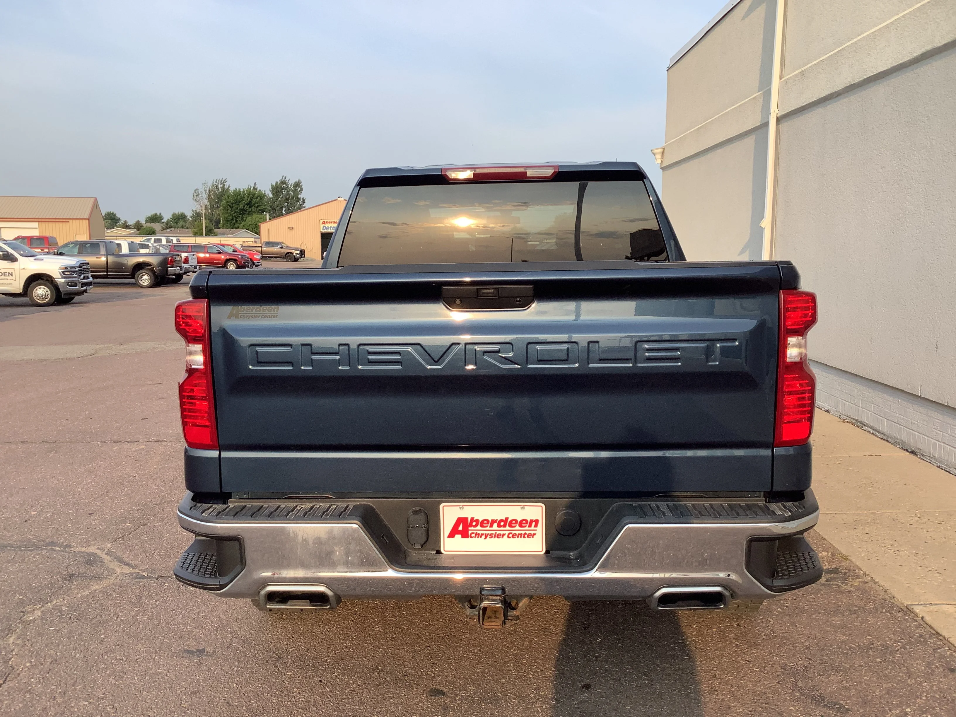 Used 2022 Blue Chevrolet LT image 5