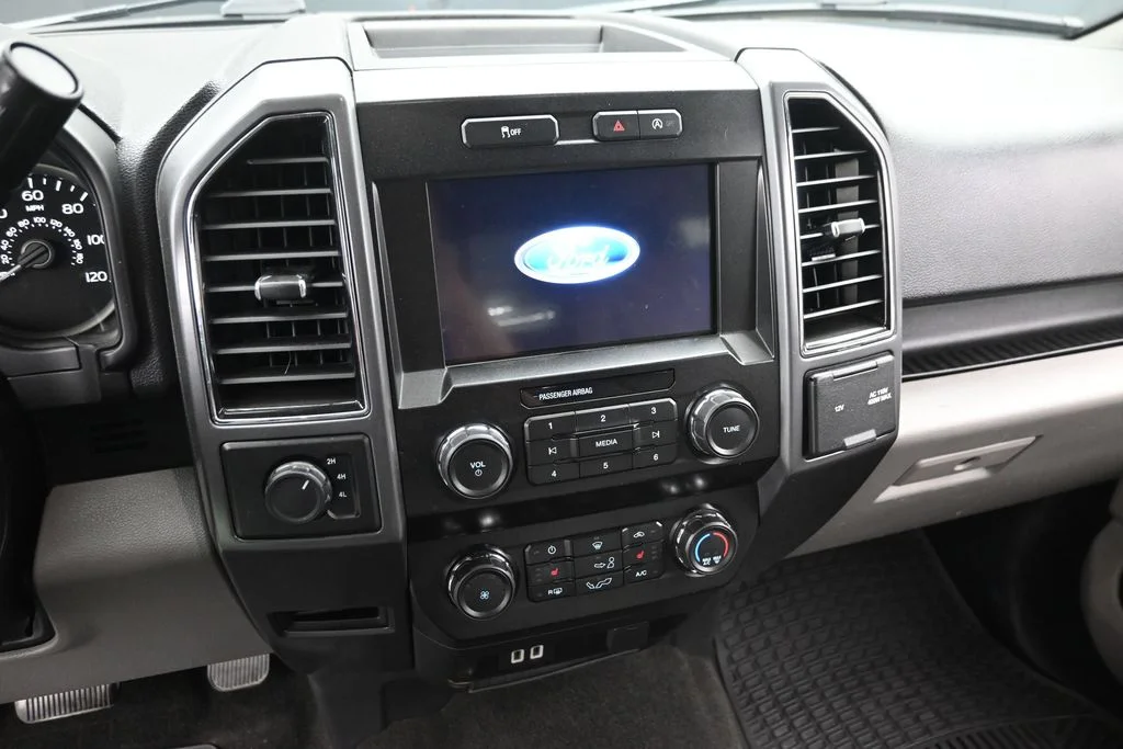 Certified Used 2020 Black Ford XLT image 17