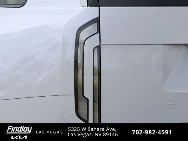 New 2027 White Kia S image 13