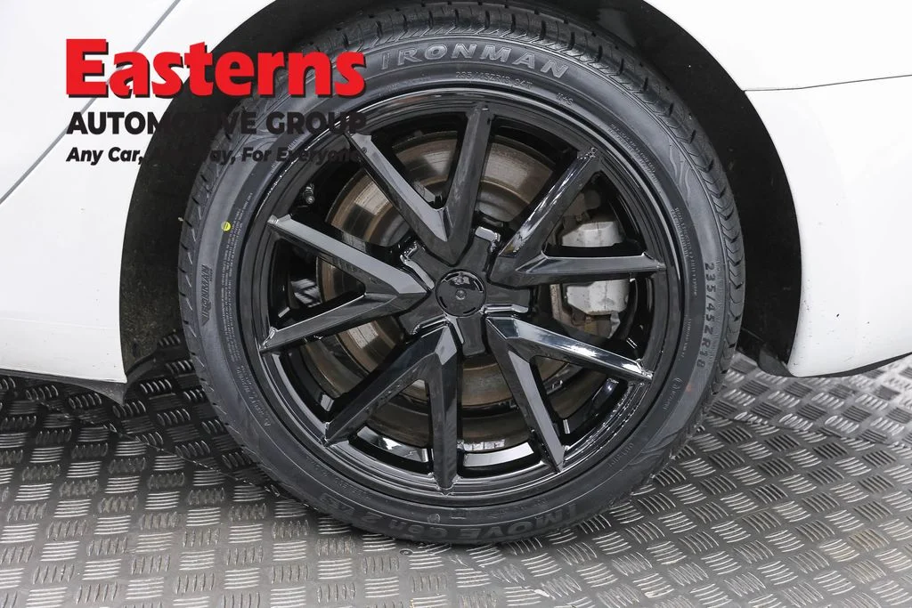 Used 2023 White Tesla Base image 27
