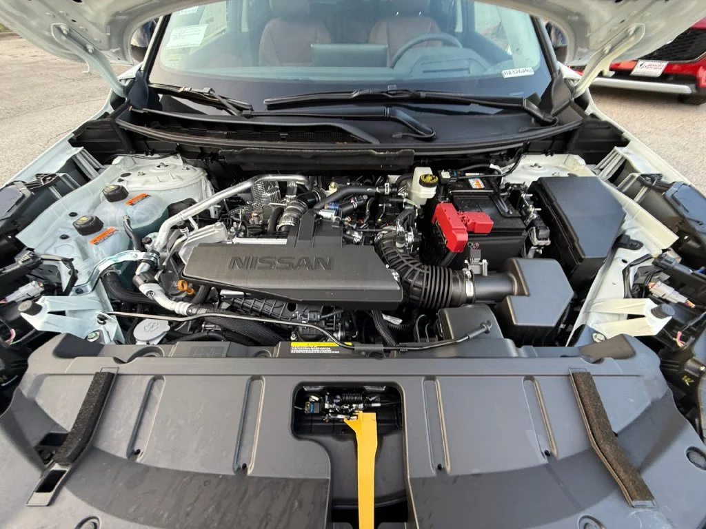 New 2026 White Nissan Platinum image 20