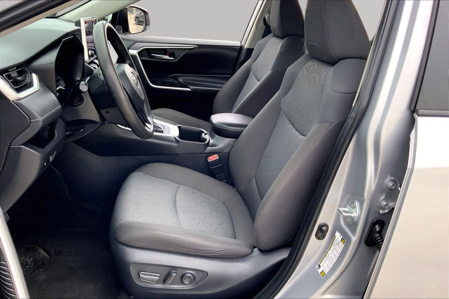 Used 2024 Silver Sky Metallic Toyota XLE image 8