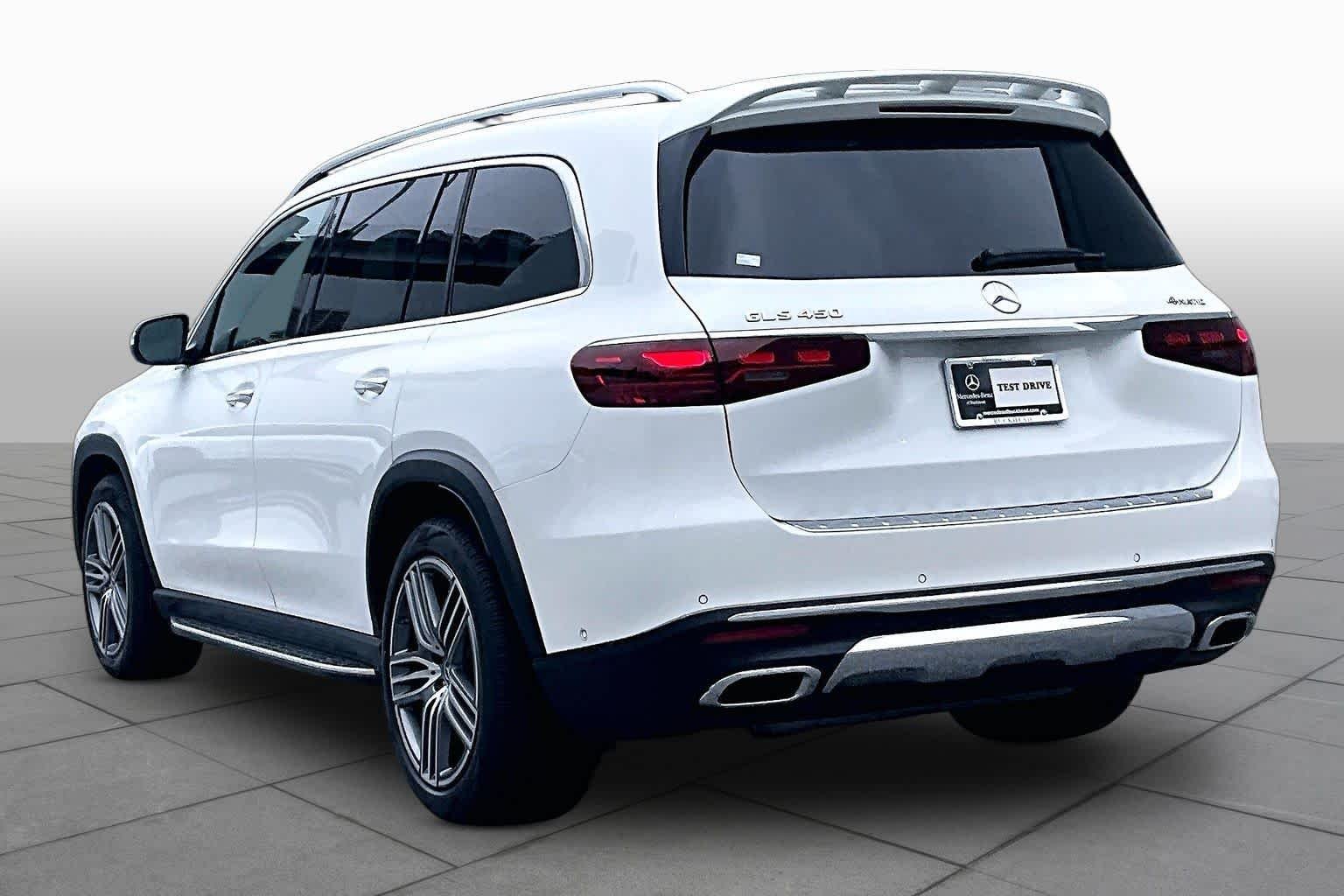 Used 2026 Polar White Mercedes-Benz GLS 450 image 12