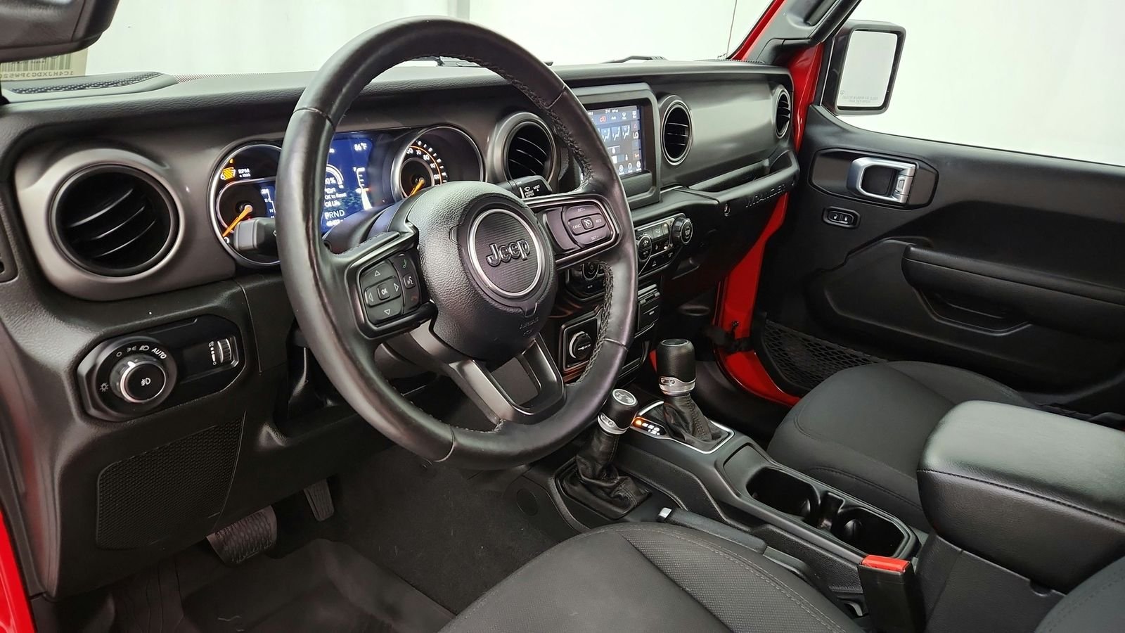 Used 2023 Red Jeep Sport image 25