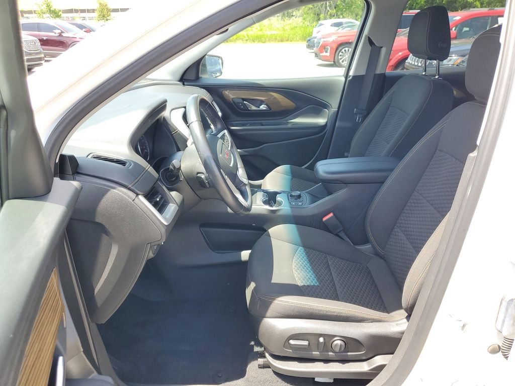 Used 2021 White GMC SLE image 11