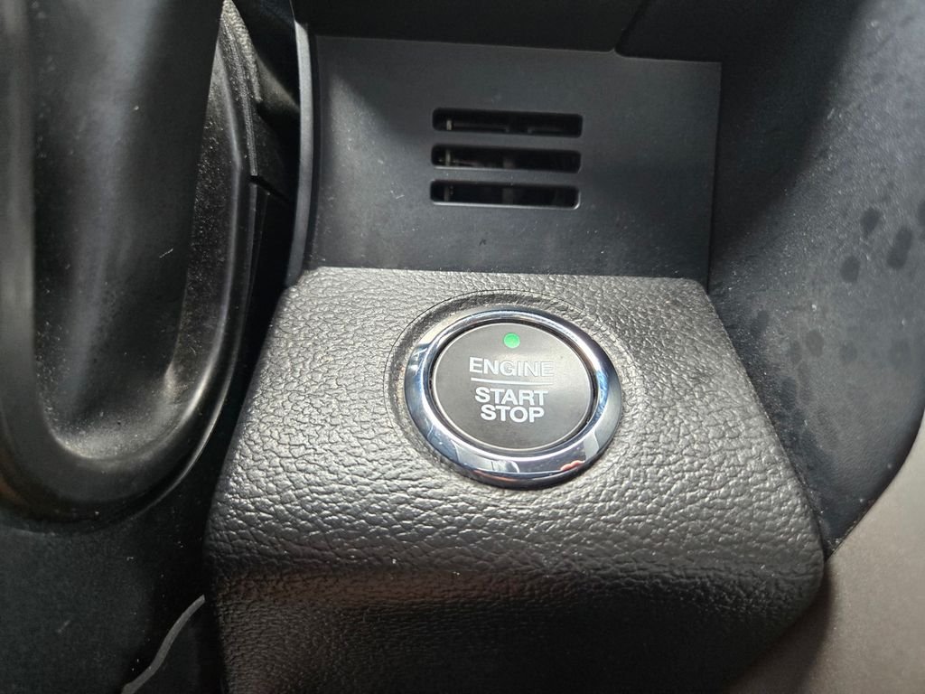 Certified Used 2021 Oxford White Ford Lariat image 21