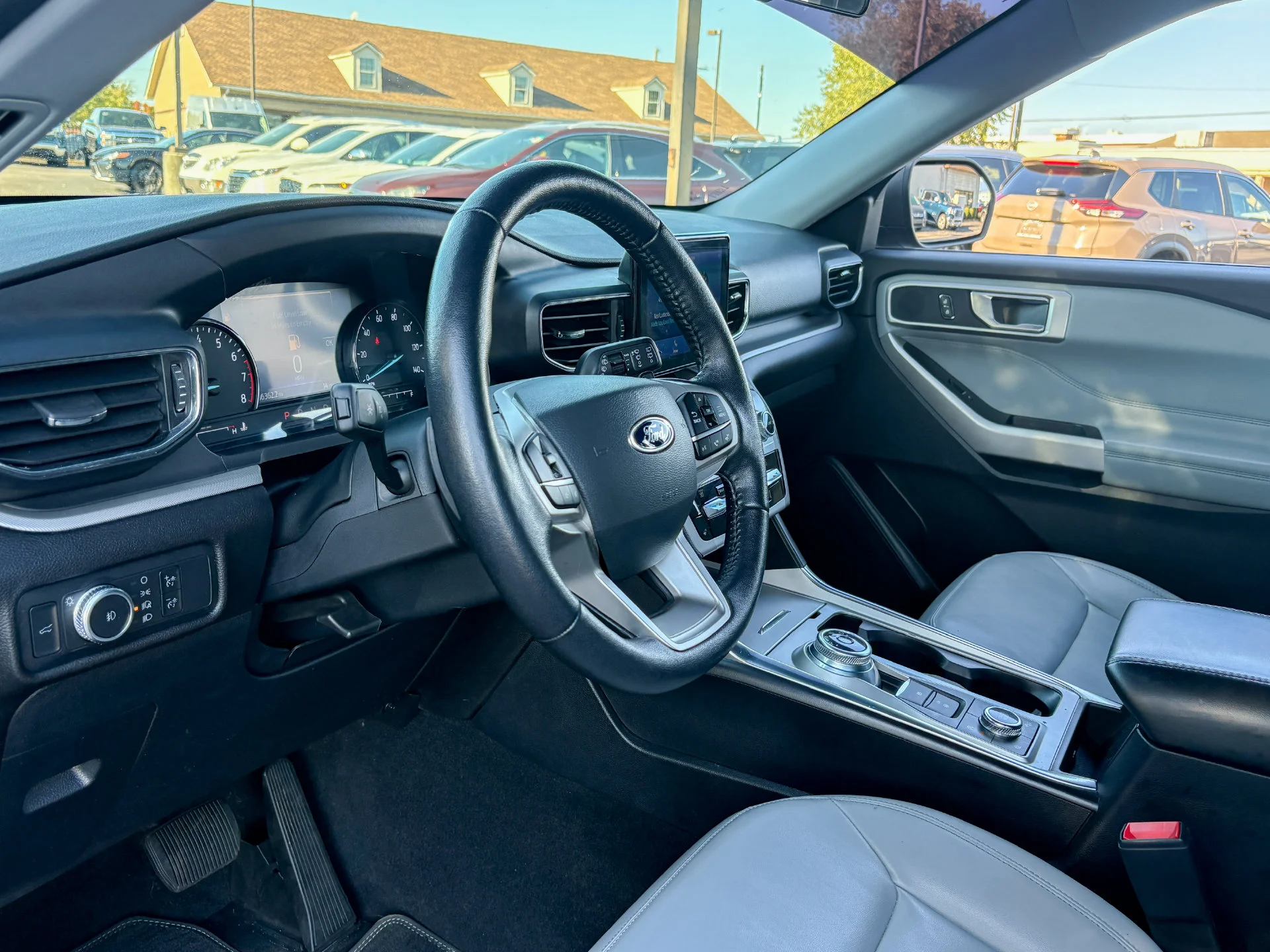 Used 2021 Blue Ford XLT image 12