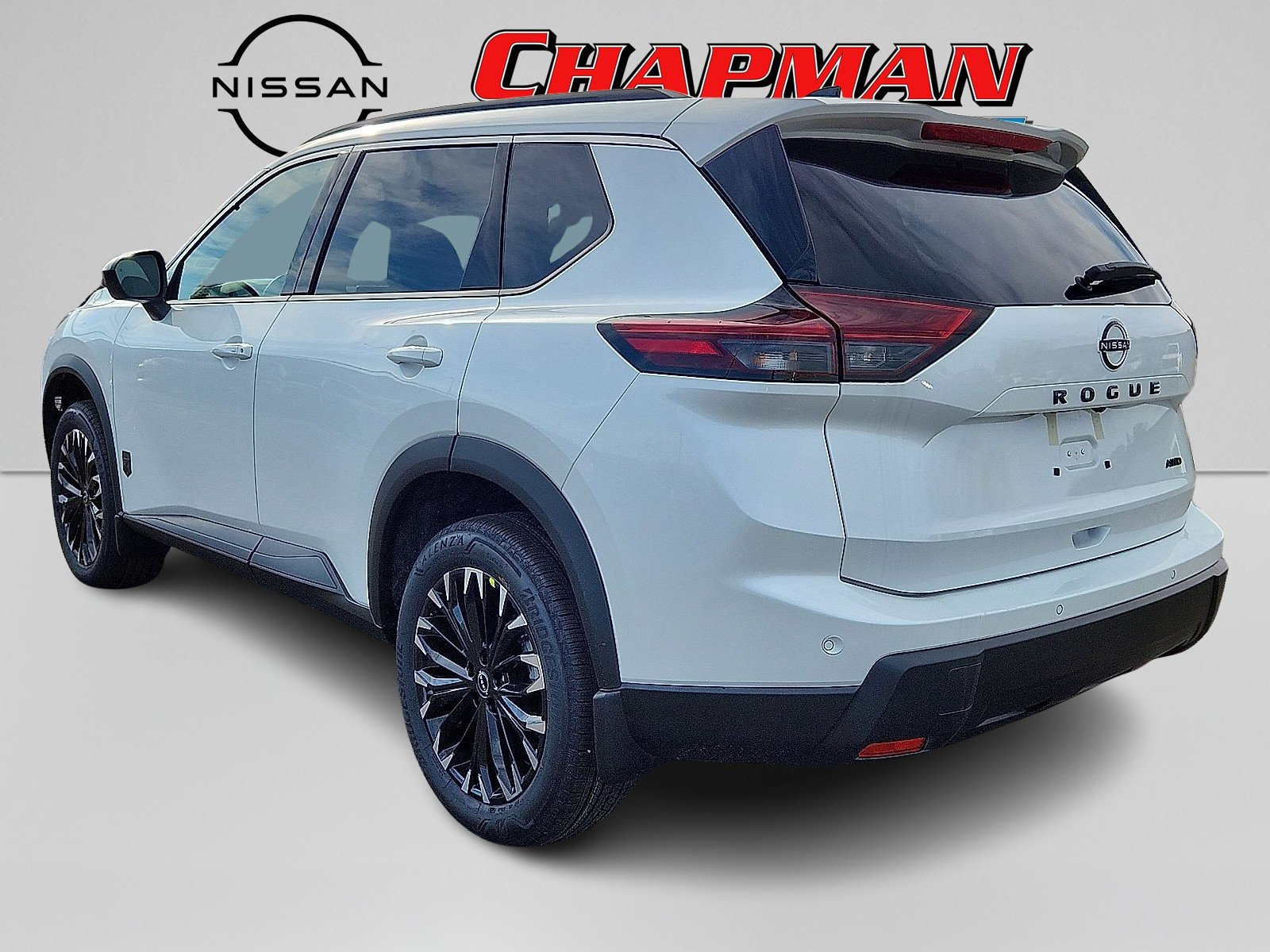 New 2026 Everest White Pearl TriCoat Nissan Dark Armor™ image 3