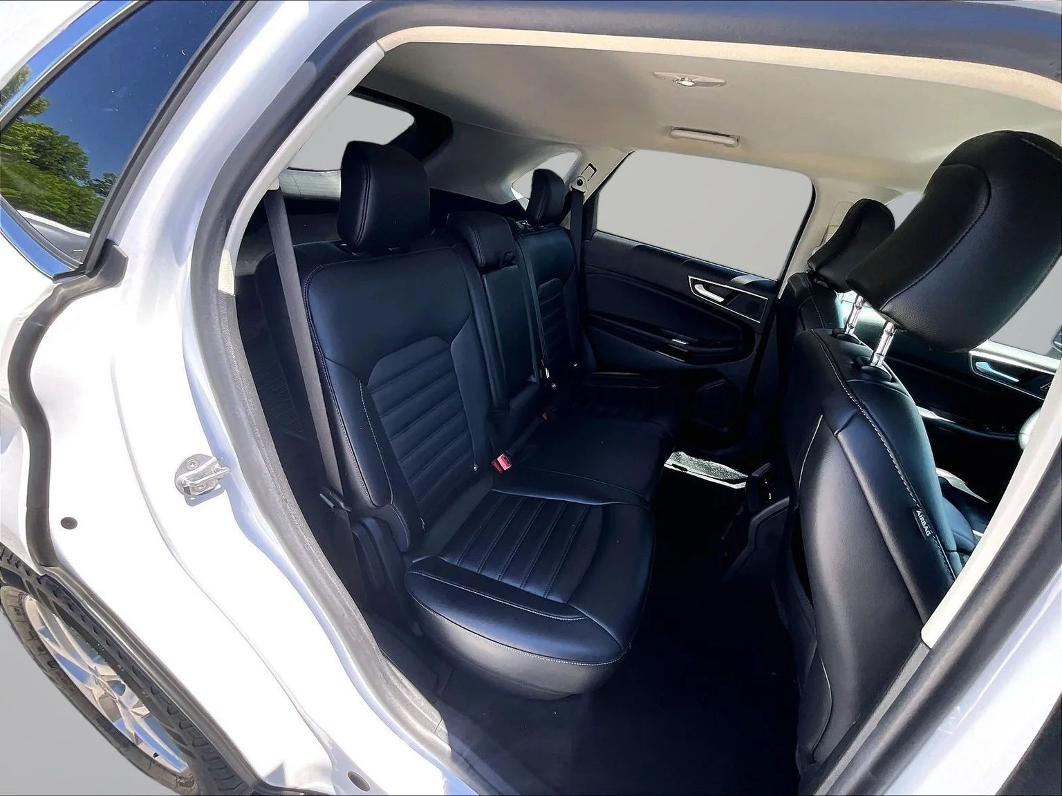 Used 2024 White Ford SEL image 28