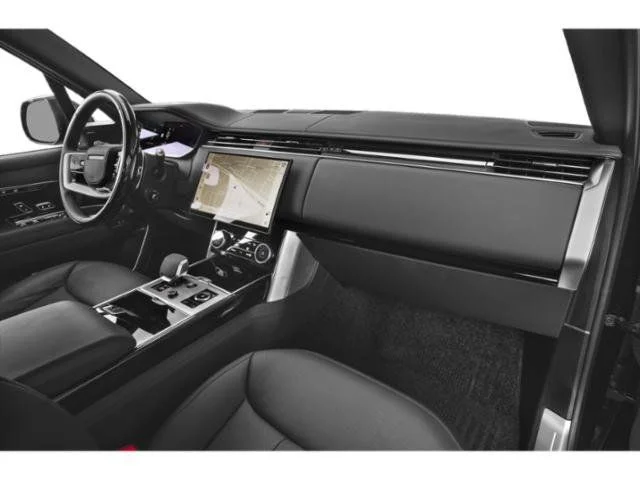 Used 2024 White Land Rover SE image 15