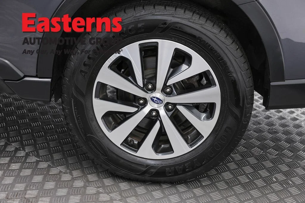 Used 2022 Gray Subaru Premium image 33