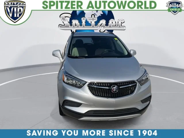 Used 2019 Silver Buick Preferred image 3