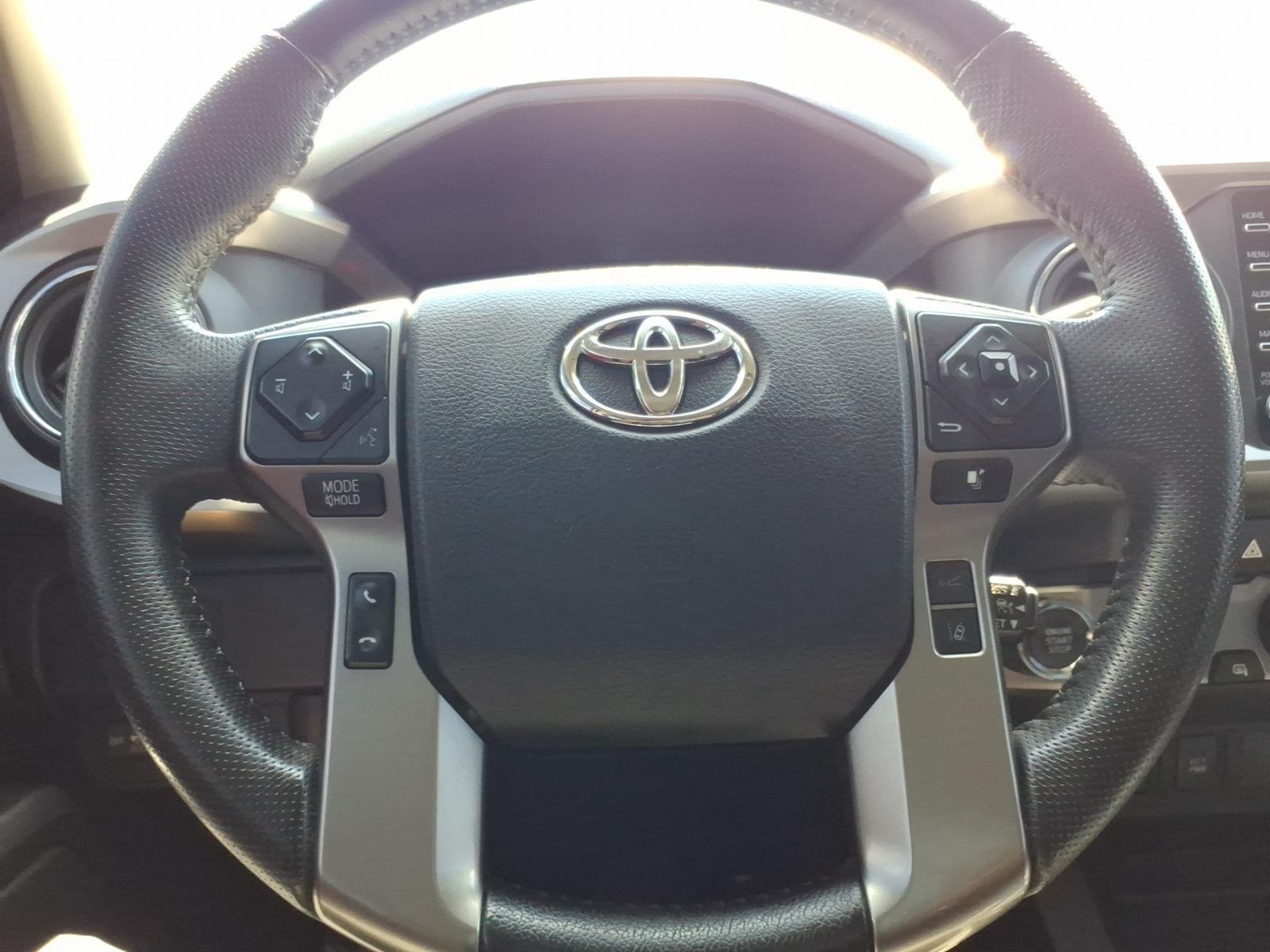 Used 2023 Ice Cap Toyota SR5 image 26