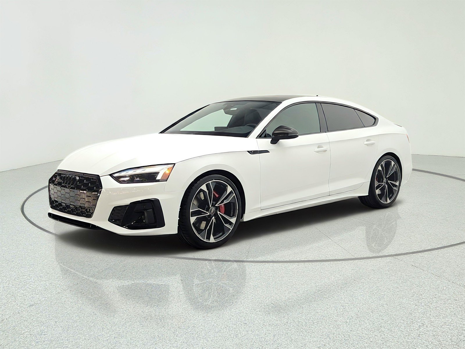 Used 2025  Audi Premium Plus image 1