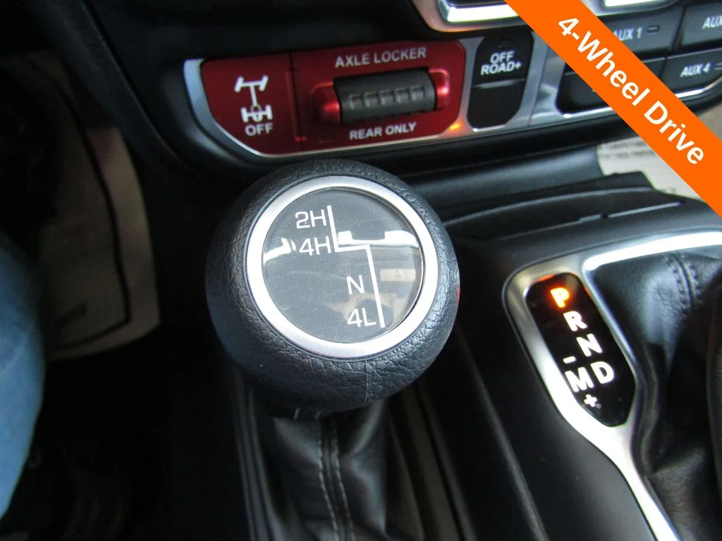 Used 2024 White Jeep Mojave image 14