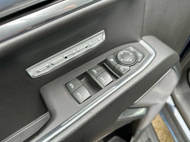 Used 2022 Pacific Blue Metallic GMC Denali image 25