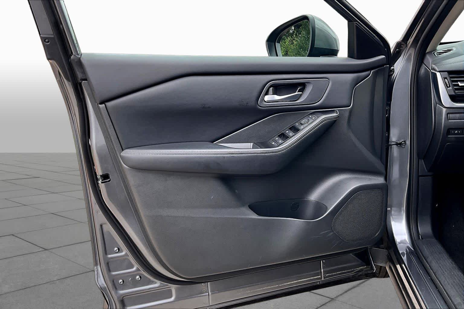 Certified Used 2025 Gun Metallic Nissan SV image 21