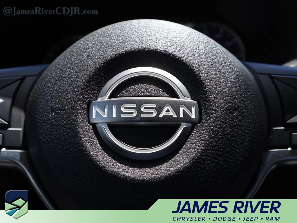 Used 2024 Gray Nissan SV image 26